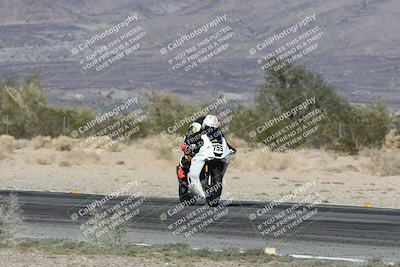 media/Dec-07-2025-CVMA (Sun) [[3e7d2de5dc]]/Race 8-Middleweight Shootout/